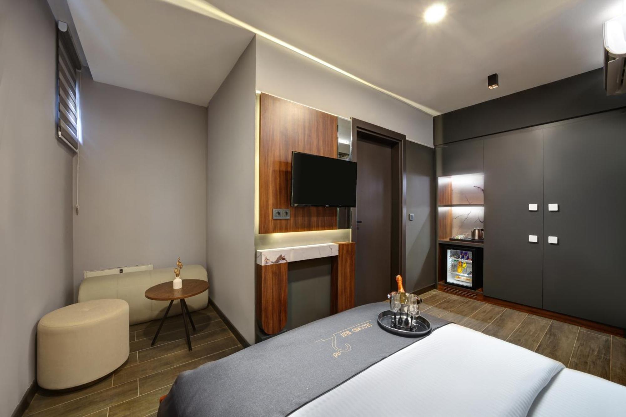 Hotel Second 3*
